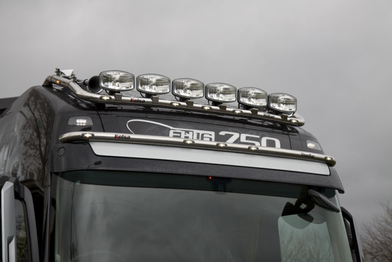 Dachlampenbügel VisorBar für Ihren Volvo FH/FM